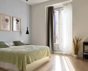 Bedroom of Flat to share in Vigo   with Heating, Furnished and Balcony