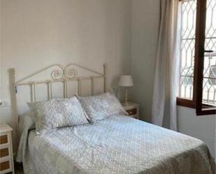 Dormitori de Apartament de lloguer en Aracena amb Moblat