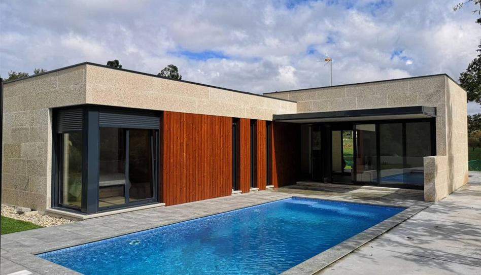 House or chalet for sale in Praza Do Seixo, 10, Tomiño, Pontevedra - image 1 Photo 1 of House or chalet for sale in Praza Do Seixo, 10, Tomiño, Pontevedra