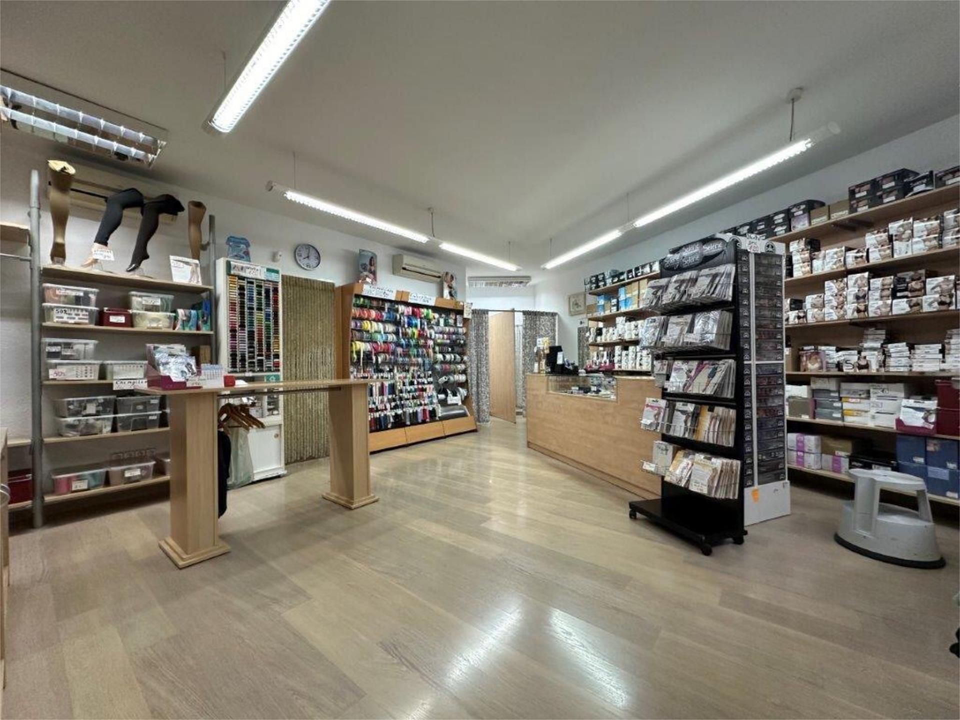 Premises to rent in Ripollet  with Air Conditioner, Heating and Parquet flooring
