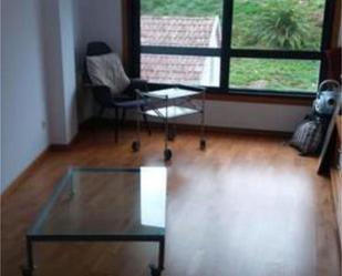 Living room of Flat to rent in Moaña  with Heating and Furnished