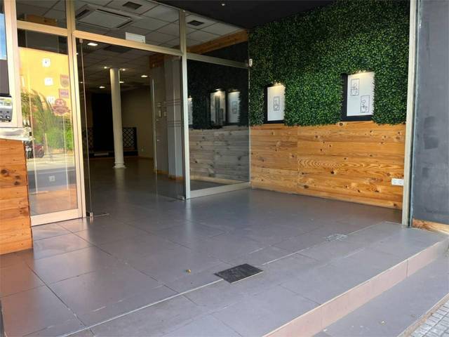 Local comercial en Alquiler en Camí de Son Rapinya, 49 en Los Almendros - Son Rapinya