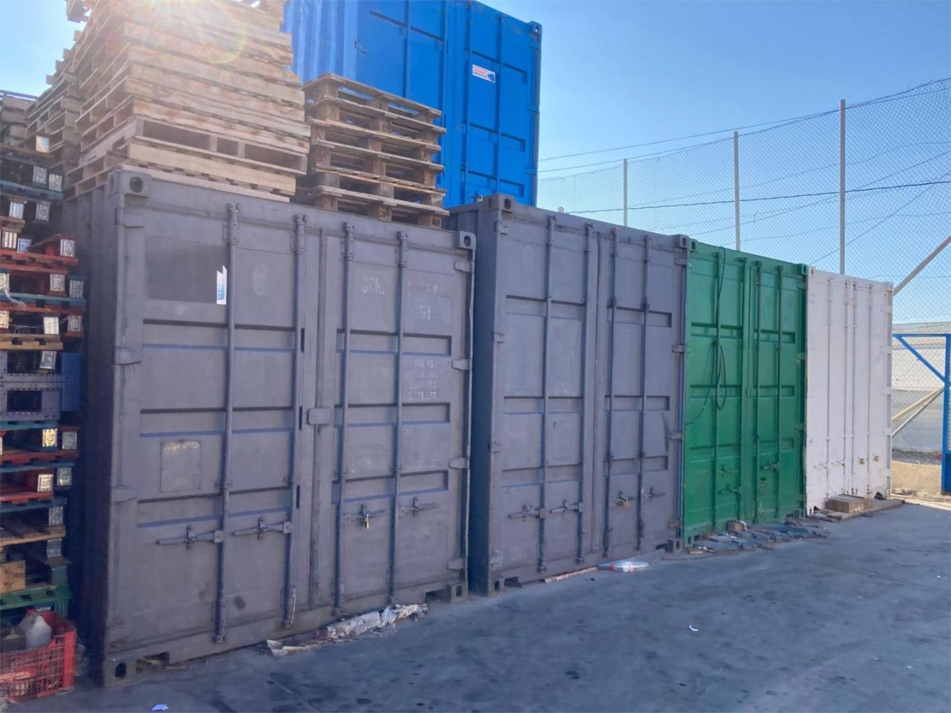 Exterior view of Box room to rent in  Almería Capital