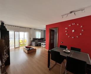 Living room of Flat for sale in Coslada  with Air Conditioner, Heating and Parquet flooring