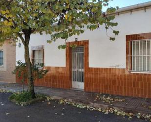 Vista exterior de Casa o xalet en venda en Cáceres Capital