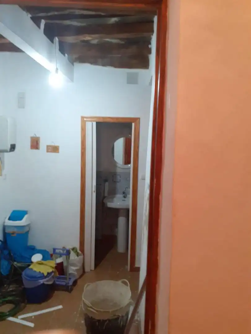 Casa adosada en venda a Calle Carlos Mendoza, 64, Ohanes Bany de Casa adosada en venda en Ohanes amb Calefacció, Terrassa i Moblat