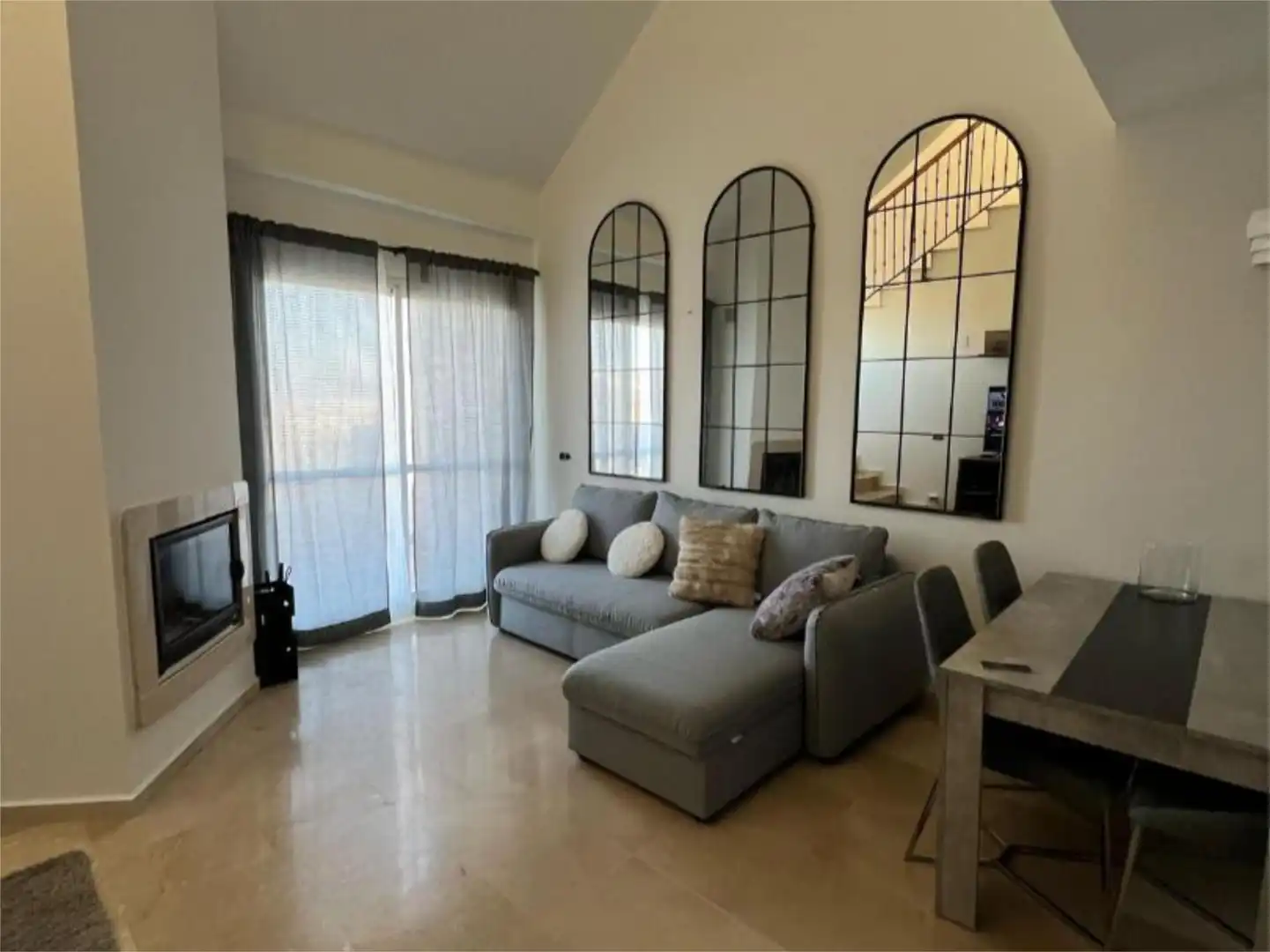 Wohnzimmer von Wohnung zur Miete in Manilva mit Gemeinschaftsparkplatz