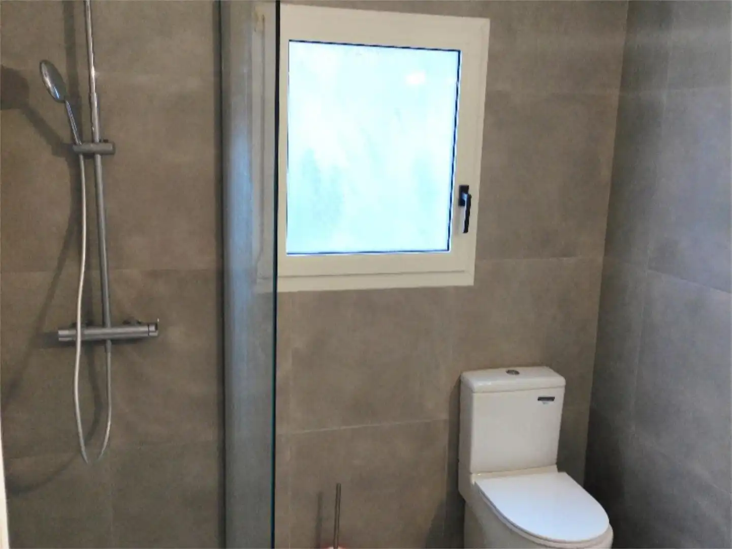 Casa o chalet de alquiler en Veinat dels Termes, 98, Sant Martí de Llémena Baño de Casa o chalet de alquiler en Sant Martí de Llémena con Aire acondicionado, Calefacción y Jardín privado