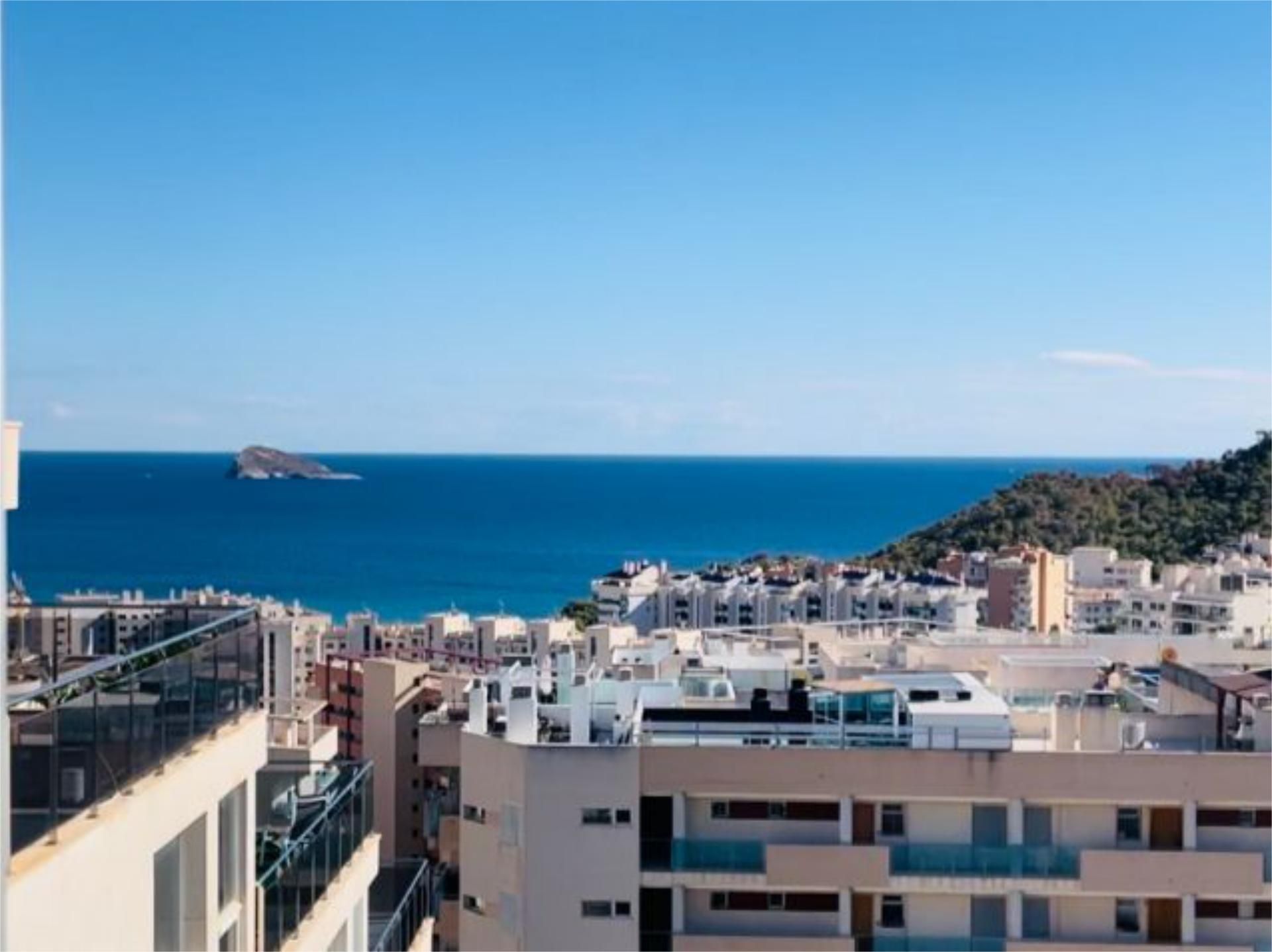 Vista exterior de Apartament en venda en Villajoyosa / La Vila Joiosa amb Aire condicionat, Terrassa i Piscina