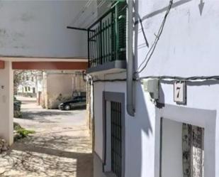 Exterior view of Single-family semi-detached for sale in Cantalojas  with Terrace