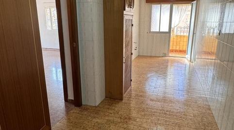 Photo 3 of Flat for sale in Calle Sos del Rey Católico, 1d, Cervantes,  Granada Capital