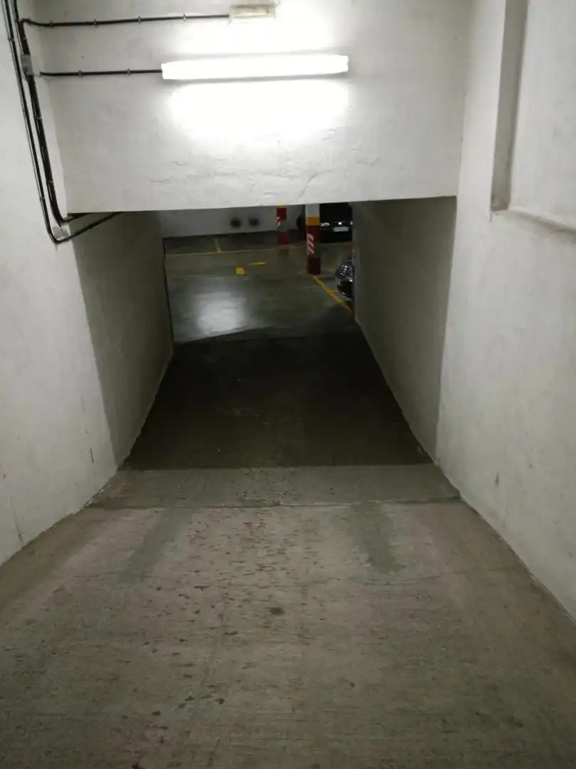 Parkplatz von Garage zum Verkauf in Arucas