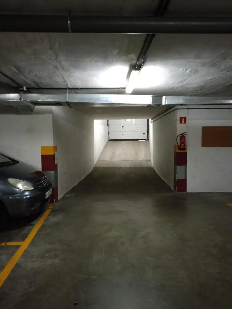 Parkplatz von Garage zum Verkauf in Arucas
