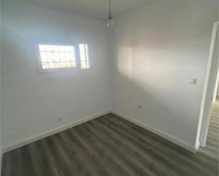 Bedroom of Flat for sale in  Madrid Capital