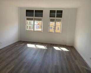 Bedroom of Flat to rent in San Cristóbal de la Laguna  with Parquet flooring, Storage room and Oven