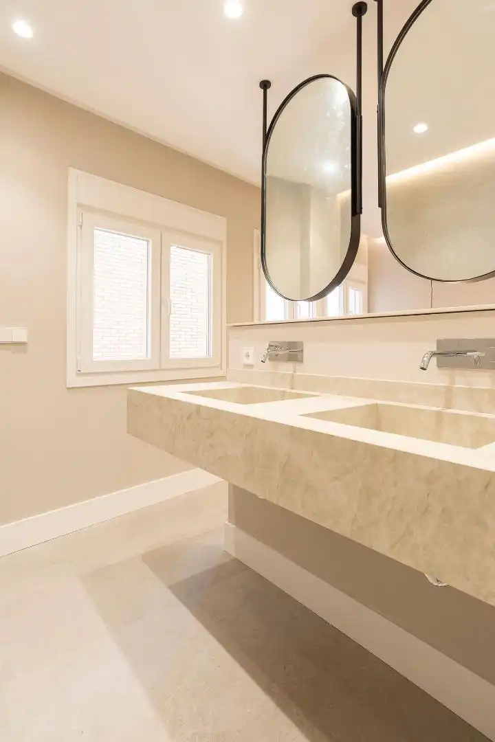Flat for sale in Calle Puerto, 4, La Malagueta - Monte Sancha Bathroom of Flat for sale in Málaga with Air Conditioner, Heating and Oven