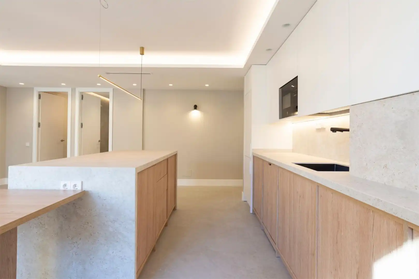 Flat for sale in Calle Puerto, 4, La Malagueta - Monte Sancha Kitchen of Flat for sale in Málaga with Air Conditioner, Heating and Oven