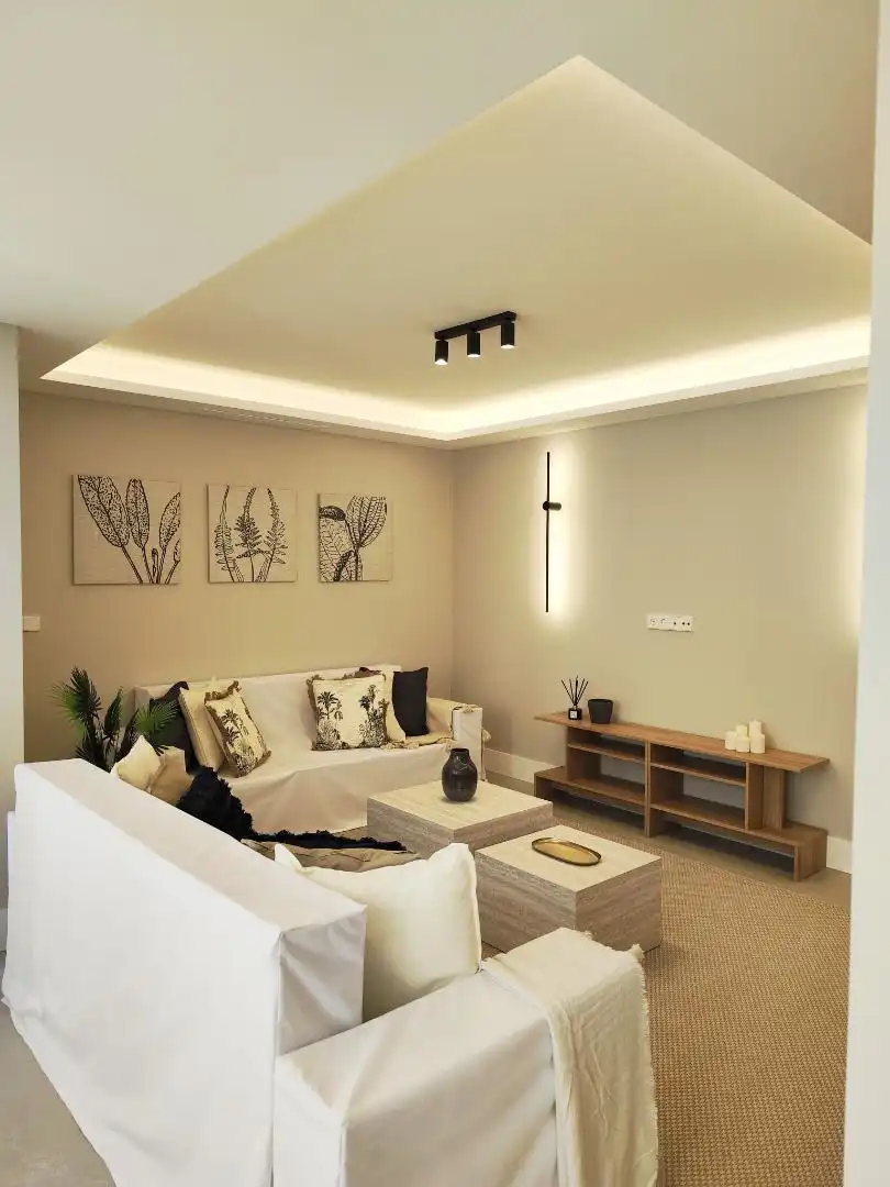 Flat for sale in Calle Puerto, 4, La Malagueta - Monte Sancha Living room of Flat for sale in Málaga with Air Conditioner, Heating and Oven