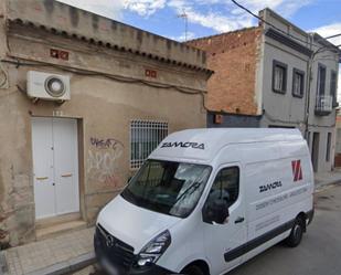 Aparcament de Nau industrial en venda en Badalona amb Aire condicionat i Moblat