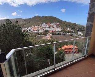 Vista exterior de Pis de lloguer en Las Palmas de Gran Canaria amb Aire condicionat, Terrassa i Balcó