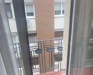 Balcony of Study to rent in  Madrid Capital  with Air Conditioner, Heating and Parquet flooring