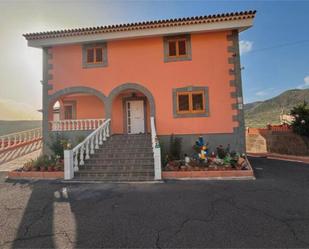 Exterior view of Single-family semi-detached for sale in  Santa Cruz de Tenerife Capital  with Private garden, Terrace and Storage room