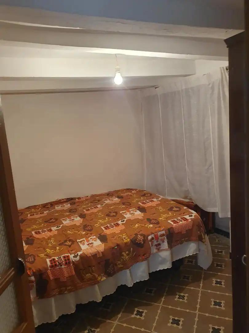 Einfamilien-Reihenhaus zum Verkauf in Calle Calvo Sotelo, 22, Tórtoles de Esgueva Schlafzimmer von Einfamilien-Reihenhaus zum Verkauf in Tórtoles de Esgueva mit Abstellraum, Möbliert und Ofen