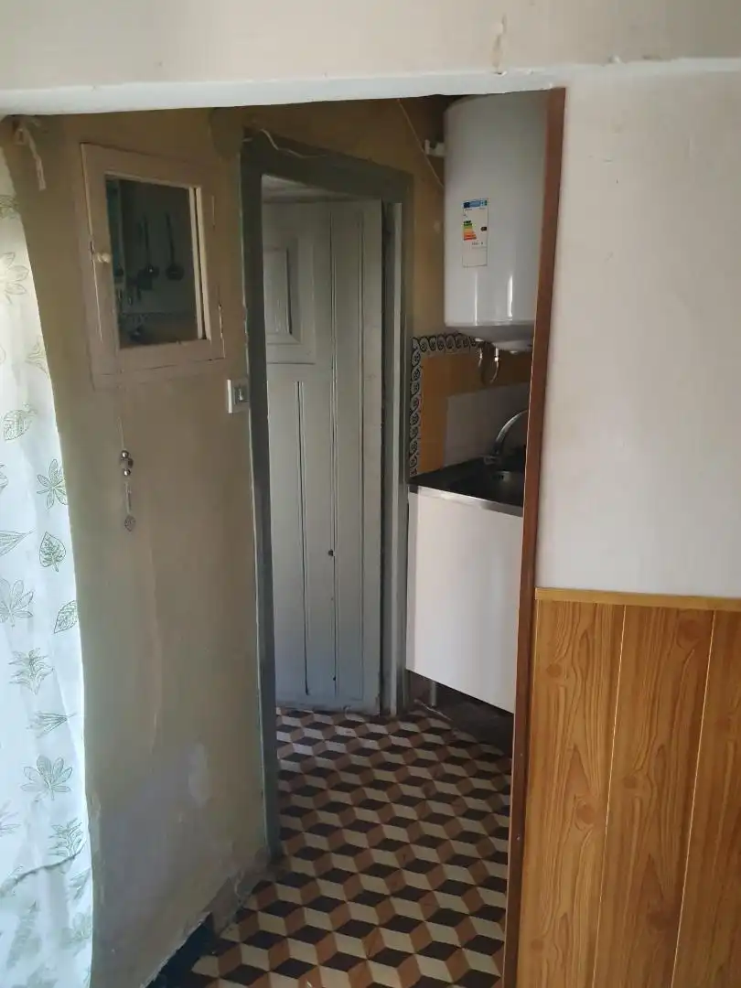Einfamilien-Reihenhaus zum Verkauf in Calle Calvo Sotelo, 22, Tórtoles de Esgueva Küche von Einfamilien-Reihenhaus zum Verkauf in Tórtoles de Esgueva mit Abstellraum, Möbliert und Ofen