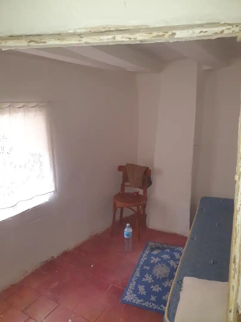 Einfamilien-Reihenhaus zum Verkauf in Calle Calvo Sotelo, 22, Tórtoles de Esgueva Schlafzimmer von Einfamilien-Reihenhaus zum Verkauf in Tórtoles de Esgueva mit Abstellraum, Möbliert und Ofen