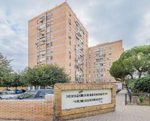 Exterior view of Flat for sale in  Sevilla Capital