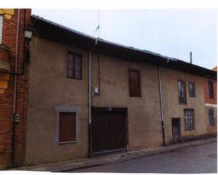 Vista exterior de Casa o xalet en venda en Hospital de Órbigo amb Jardí privat