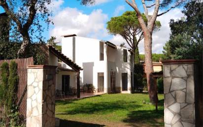 Casa-chalet en alquiler en golf costa brava