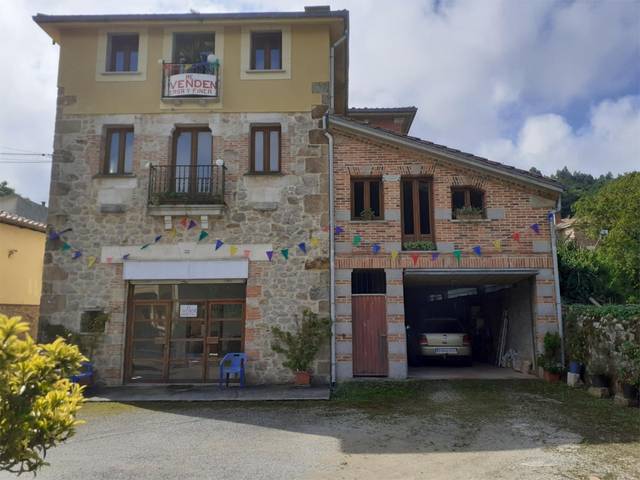 Casa-chalet en Venta en Barrio la Iglesia, 157 en Alfoz de Lloredo