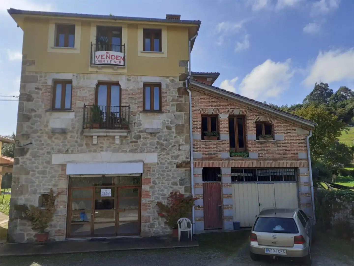 Vista exterior de Casa o xalet en venda en Alfoz de Lloredo amb Jardí privat, Terrassa i Traster