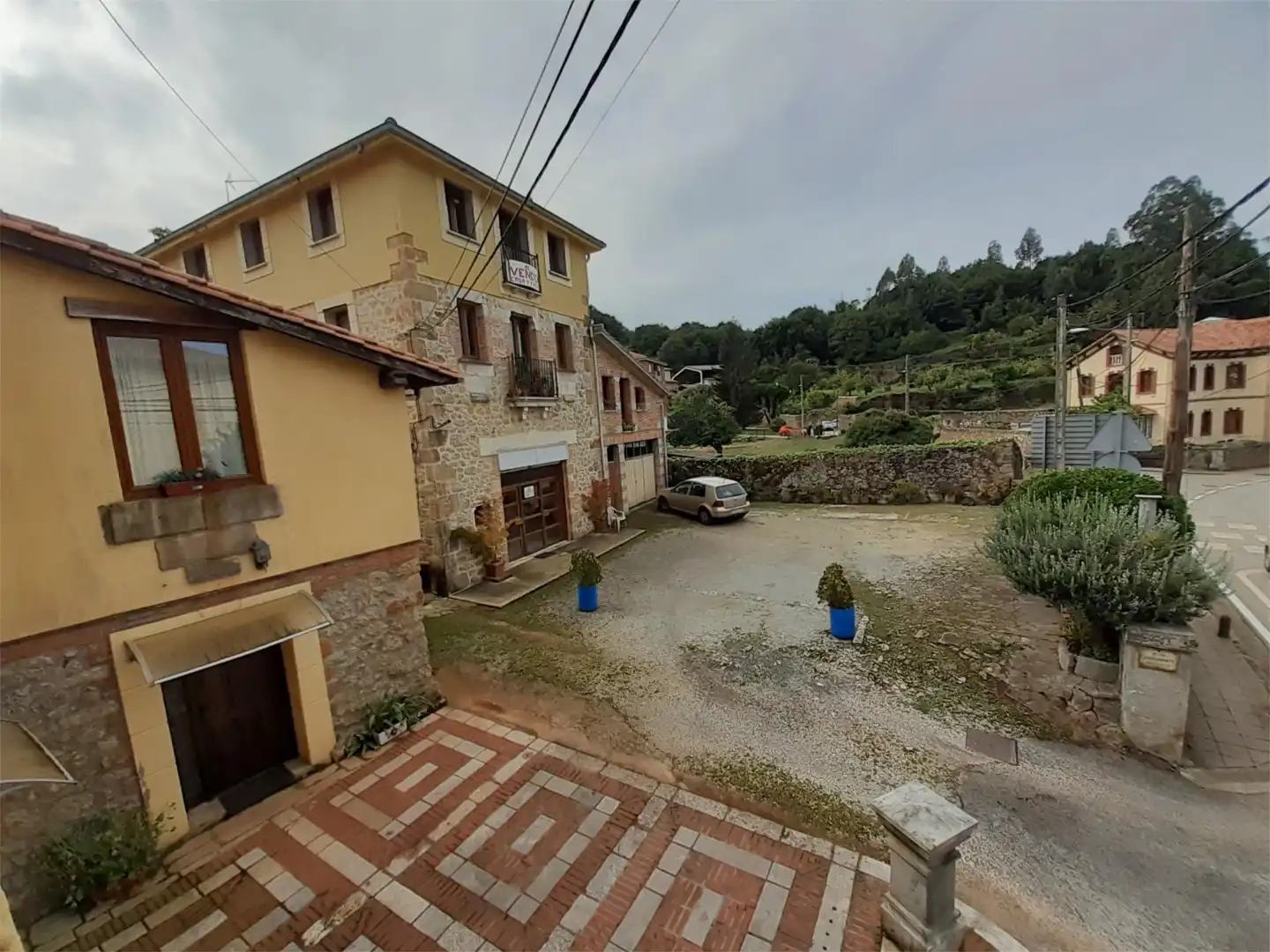 Vista exterior de Casa o xalet en venda en Alfoz de Lloredo amb Jardí privat, Terrassa i Traster