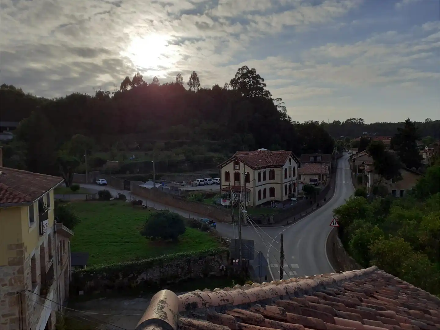 Vista exterior de Casa o xalet en venda en Alfoz de Lloredo amb Jardí privat, Terrassa i Traster