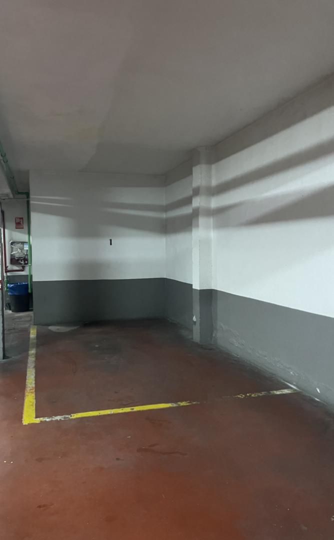 Garage to rent in Coslada