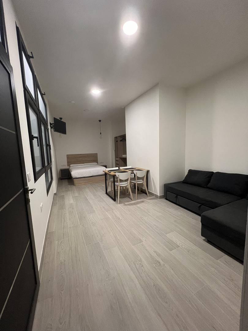 Loft to rent in  Valencia Capital  with Air Conditioner