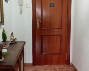 Flat for sale in  Valencia Capital  with Air Conditioner and Balcony