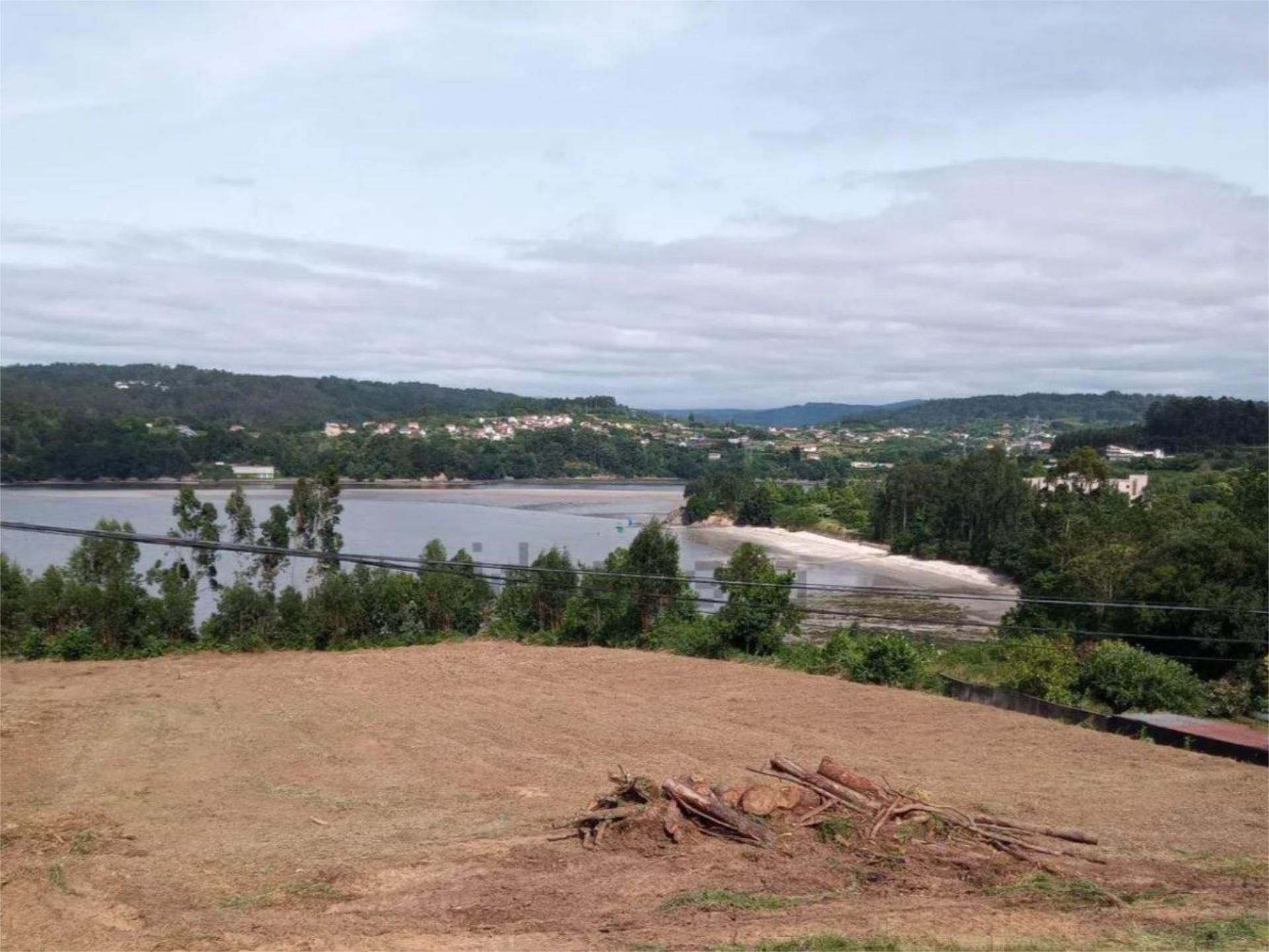 Land for sale in Bergondo