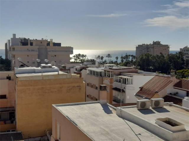 Piso en Venta en Calle Abul Beka, 34 en Paseo Marítimo Oeste - Pacífico