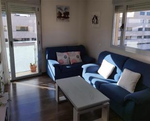 Living room of Flat to rent in  Granada Capital  with Air Conditioner, Heating and Parquet flooring