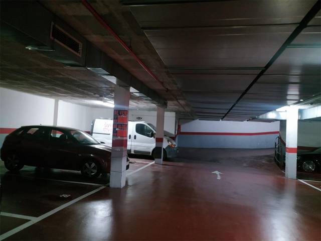 Garaje en Venta en Avinguda d l`Almássera, 68 en Parque Lo Torrent