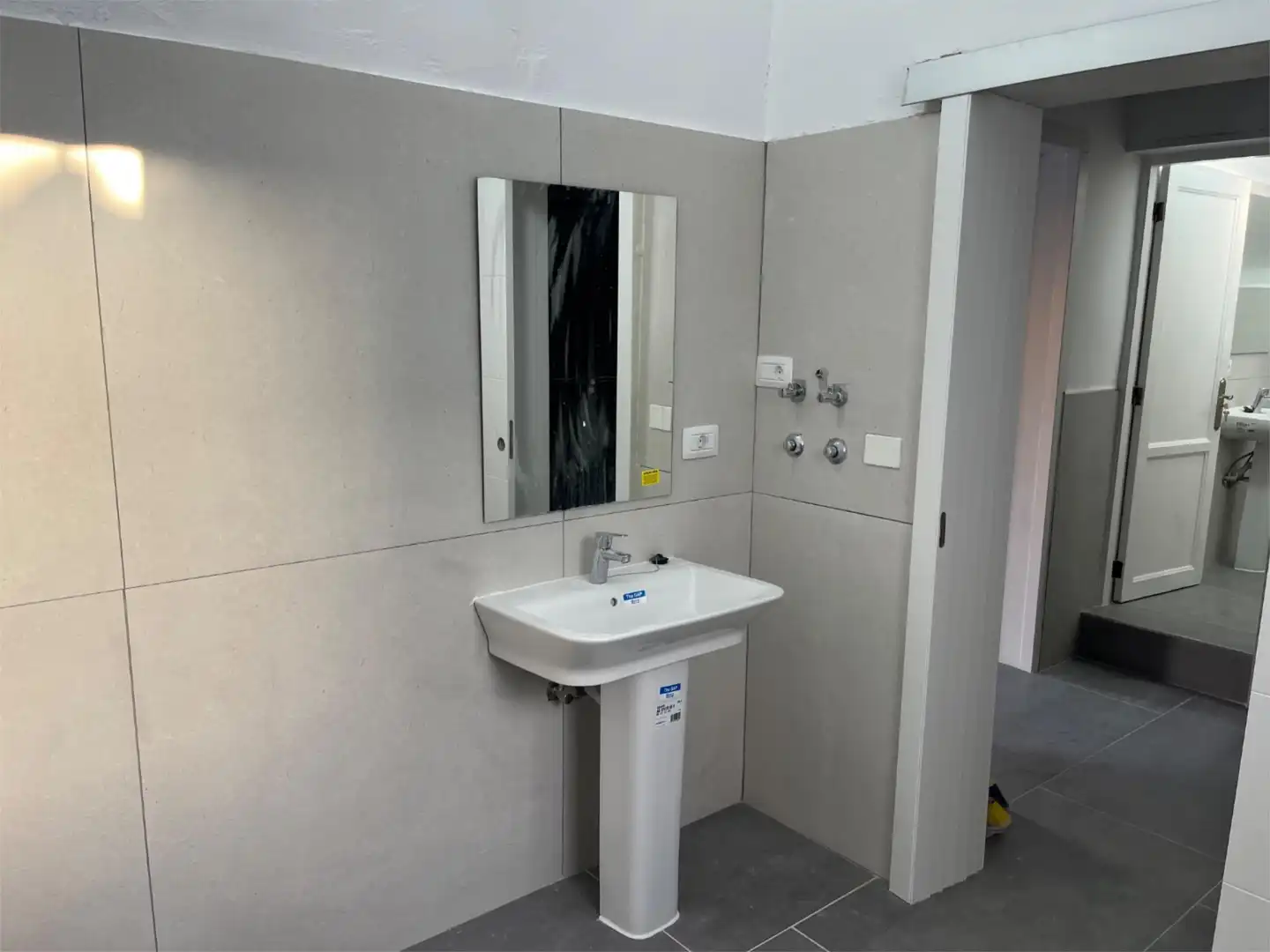 Badezimmer von Geschaftsraum zur Miete in Arico