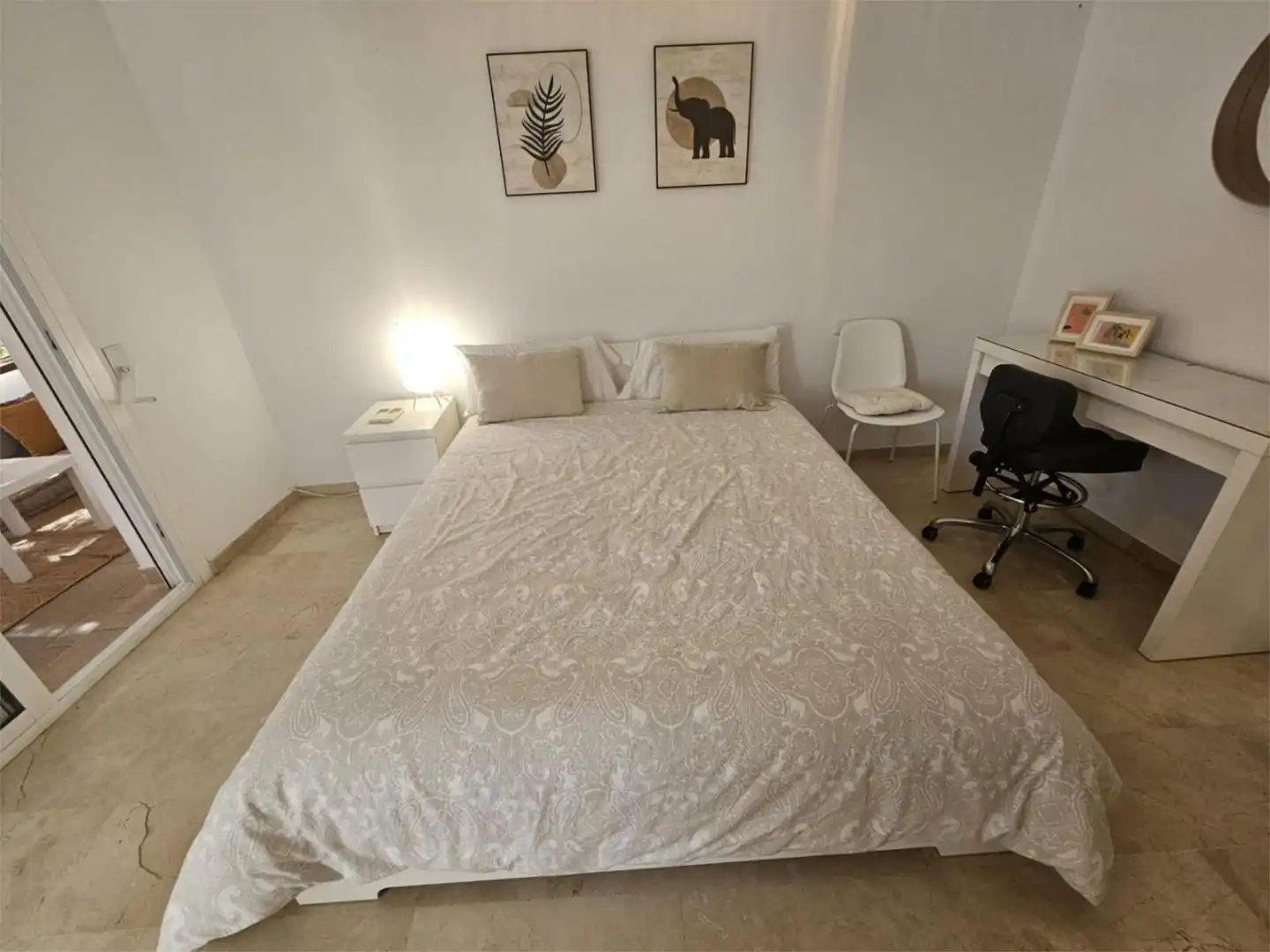 Casa o xalet de lloguer a Pasaje Córdoba, 33, La Capellanía - El Higuerón Dormitori de Casa o xalet de lloguer en Benalmádena amb Aire condicionat, Calefacció i Jardí privat