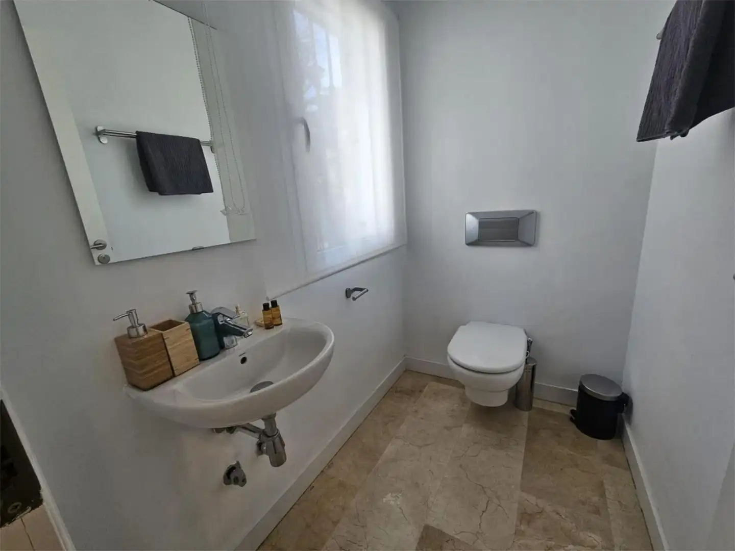 Casa o xalet de lloguer a Pasaje Córdoba, 33, La Capellanía - El Higuerón Bany de Casa o xalet de lloguer en Benalmádena amb Aire condicionat, Calefacció i Jardí privat