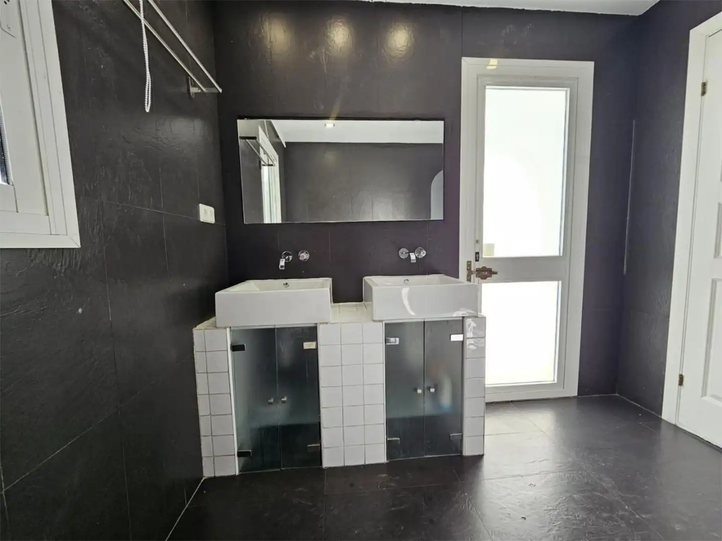Casa o xalet de lloguer a Pasaje Córdoba, 33, La Capellanía - El Higuerón Bany de Casa o xalet de lloguer en Benalmádena amb Aire condicionat, Calefacció i Jardí privat