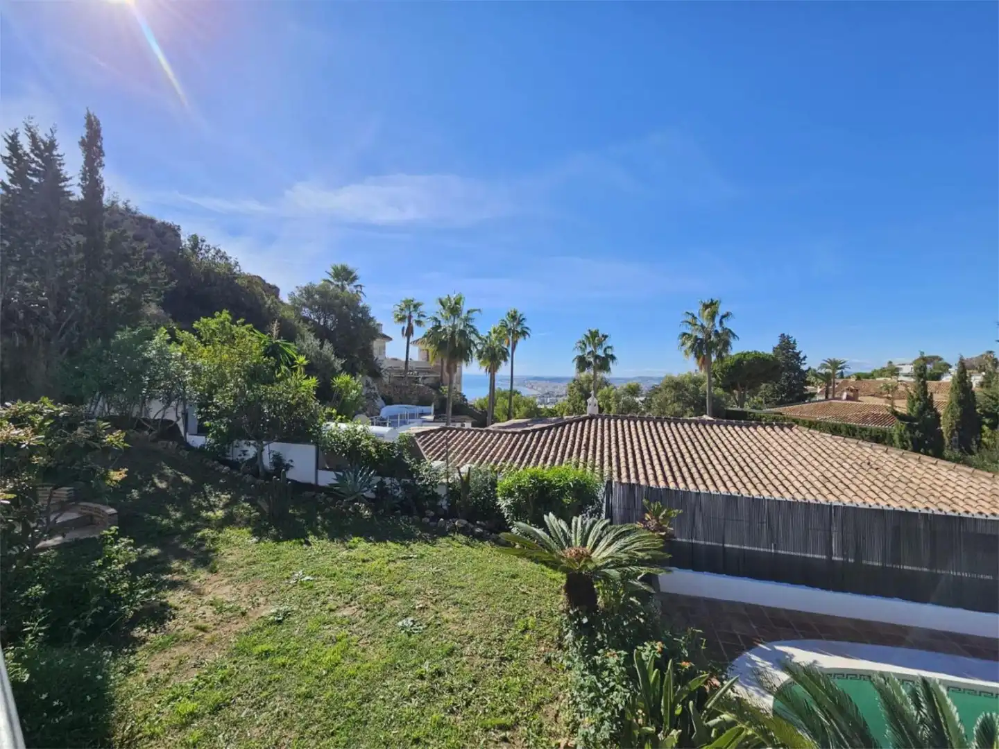 Casa o xalet de lloguer a Pasaje Córdoba, 33, La Capellanía - El Higuerón Jardí de Casa o xalet de lloguer en Benalmádena amb Aire condicionat, Calefacció i Jardí privat