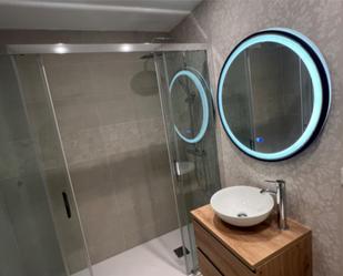 Bathroom of Flat for sale in Valladolid Capital  with Heating, Parquet flooring and Video intercom