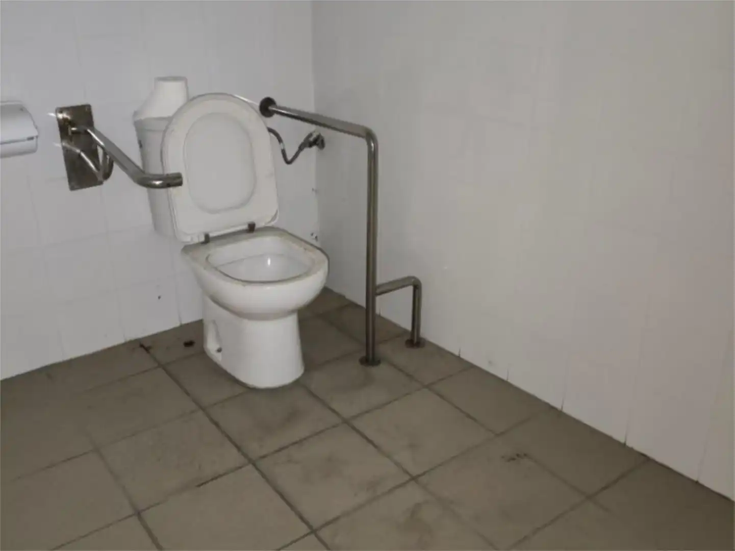 Local de alquiler en Calle Corrales Terceros, 15, Grazalema Baño de Local de alquiler en Grazalema